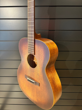 Martin Guitar 000 15M Streetmaster