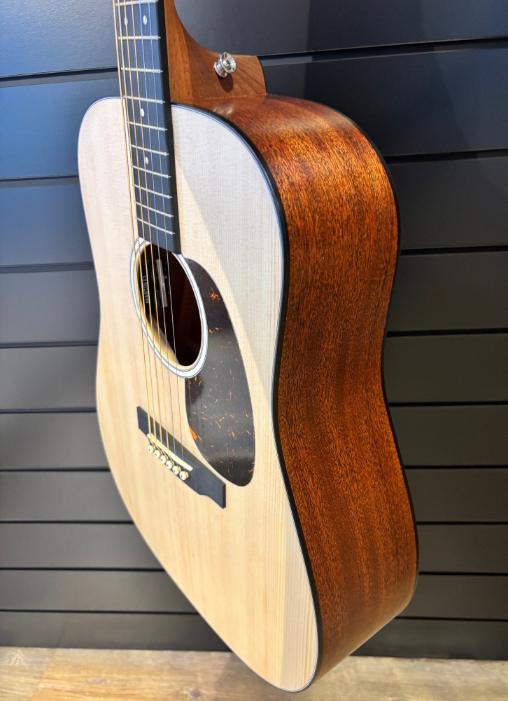 Martin Guitar D-10E 02